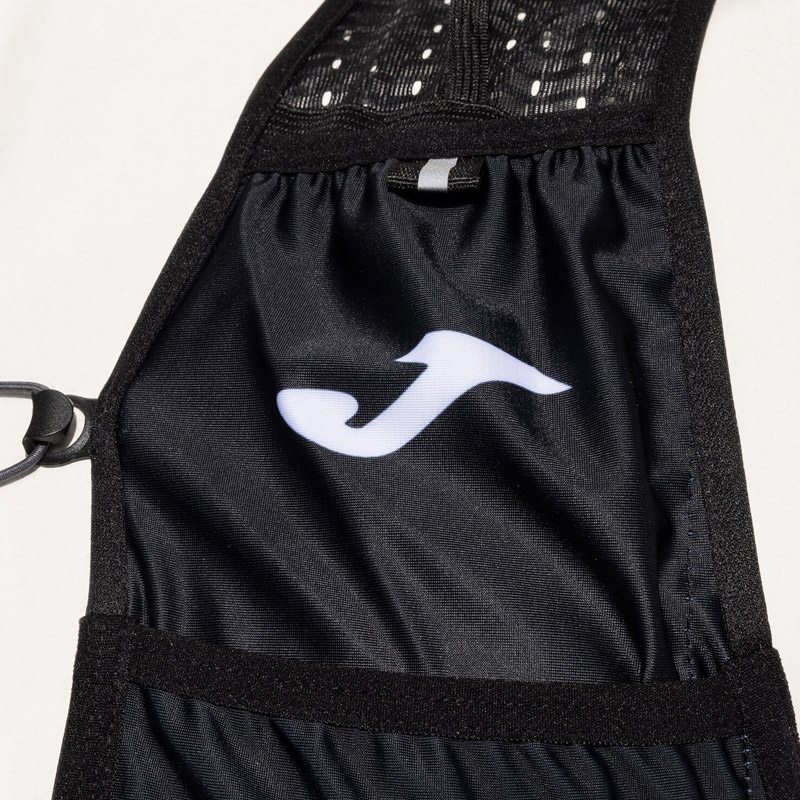 Bežecká hydratačná vesta R-TRAIL / unisex / čierna / MMM SUMMER 2025